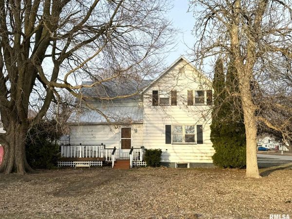 393 E 5TH Street, Woodhull, IL 61490