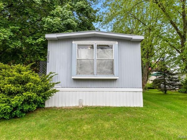3723 Pinoak Street, Brandon Twp, MI 48348
