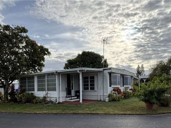 6129 98th Place, Sebastian, FL 32958