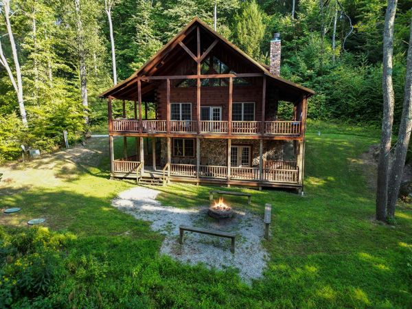 13042 E Buck Run Road, Rockbridge, OH 43149