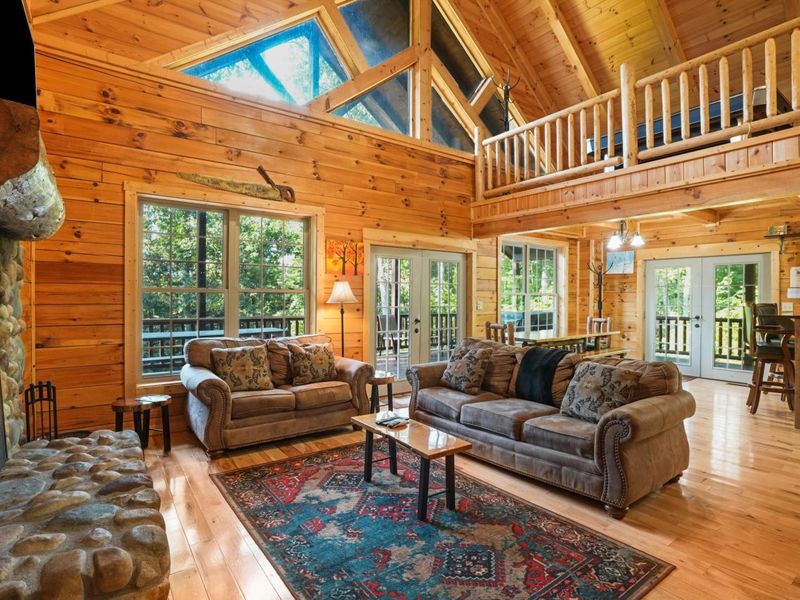 13042 E Buck Run Road, Rockbridge, OH 43149 Photo 12