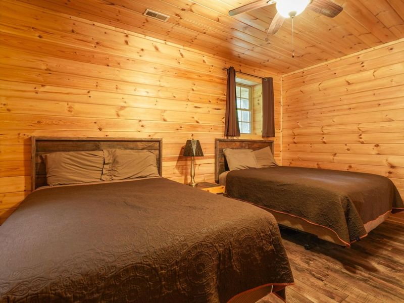 13042 E Buck Run Road, Rockbridge, OH 43149 Photo 32