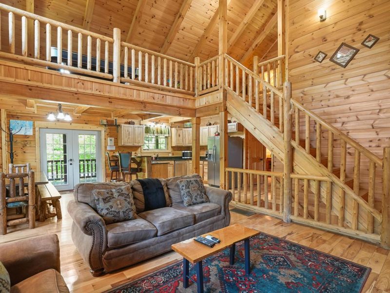 13042 E Buck Run Road, Rockbridge, OH 43149 Photo 4