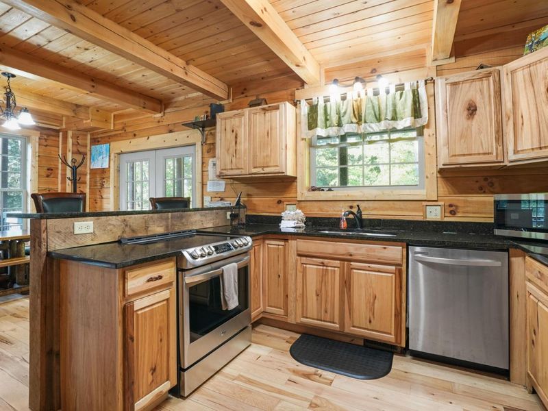 13042 E Buck Run Road, Rockbridge, OH 43149 Photo 5