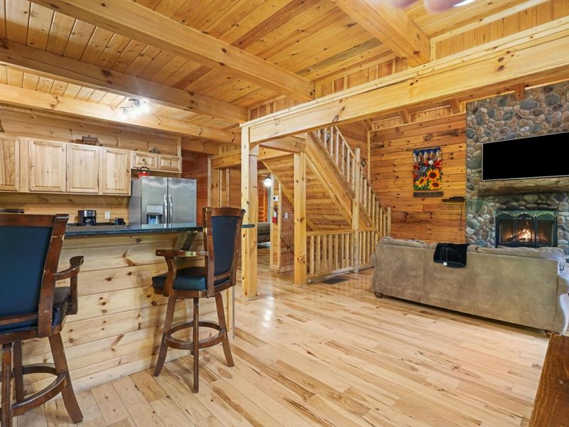 13042 E Buck Run Road, Rockbridge, OH 43149 Photo 6