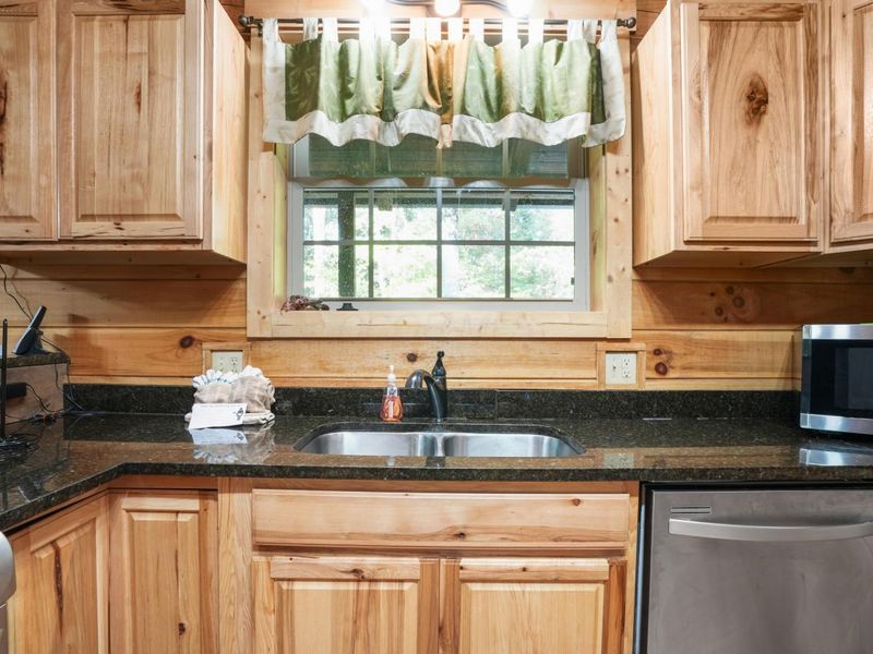 13042 E Buck Run Road, Rockbridge, OH 43149 Photo 9