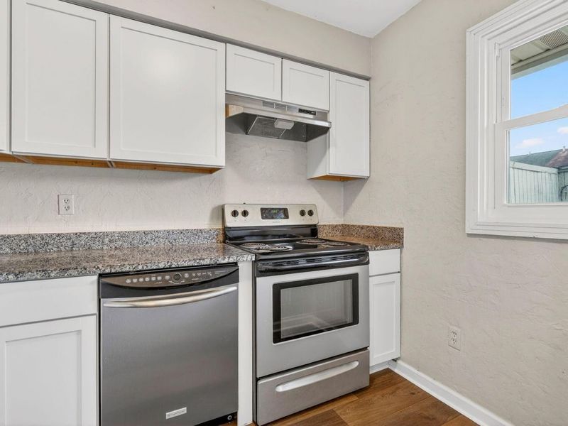 1056 Hardesty Place W, Columbus, OH 43204 Photo 11