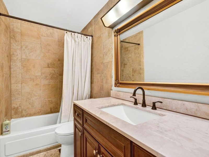 1056 Hardesty Place W, Columbus, OH 43204 Photo 15