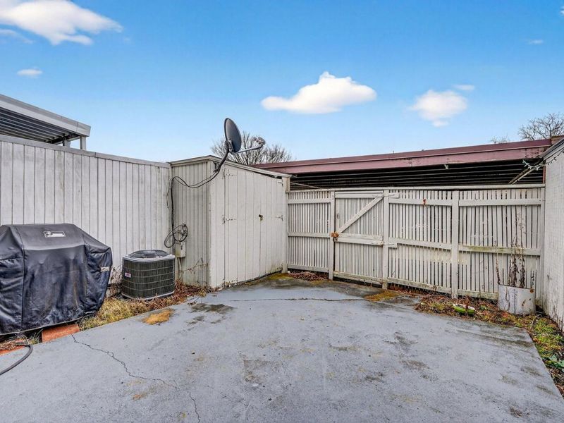 1056 Hardesty Place W, Columbus, OH 43204 Photo 23