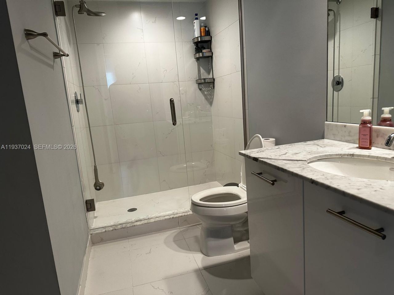 500 Brickell Ave , Unit 3307, Miami, FL 33131 Photo