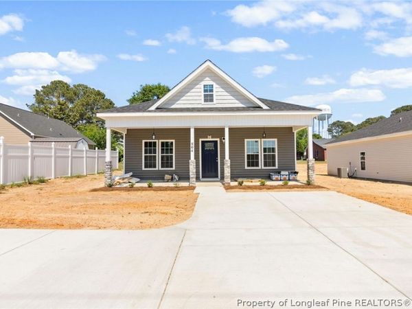 804 Holmes Street, Clinton, NC 28328