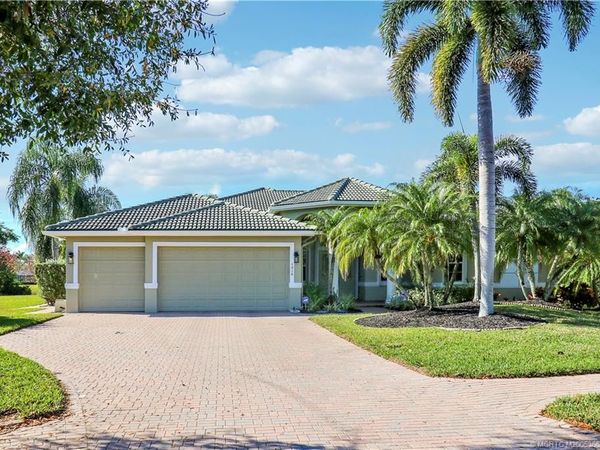 1916 SW Wabeek Place, Palm City, FL 34990