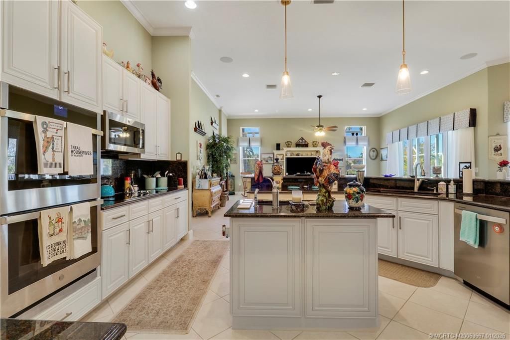 1916 SW Wabeek Place, Palm City, FL 34990 Photo