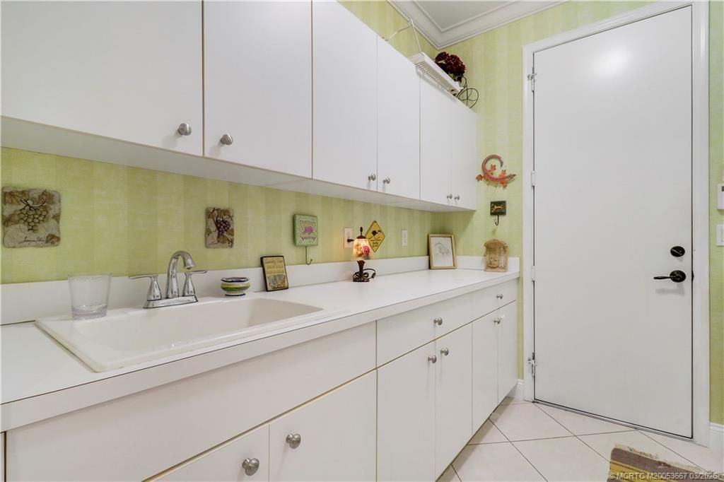 1916 SW Wabeek Place, Palm City, FL 34990 Photo