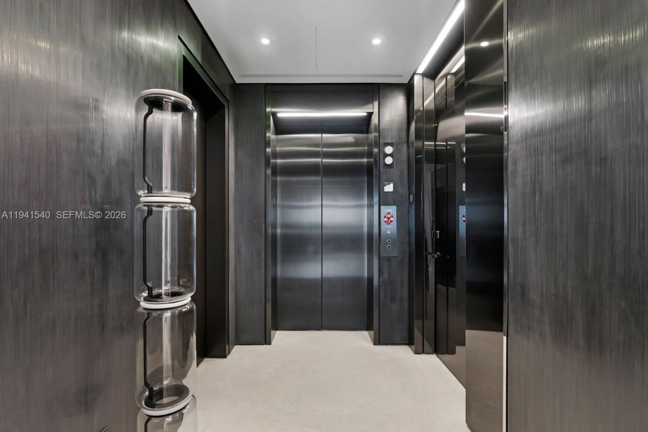 3315 Collins Ave, Unit 7C, Miami Beach, FL 33140 Main Photo