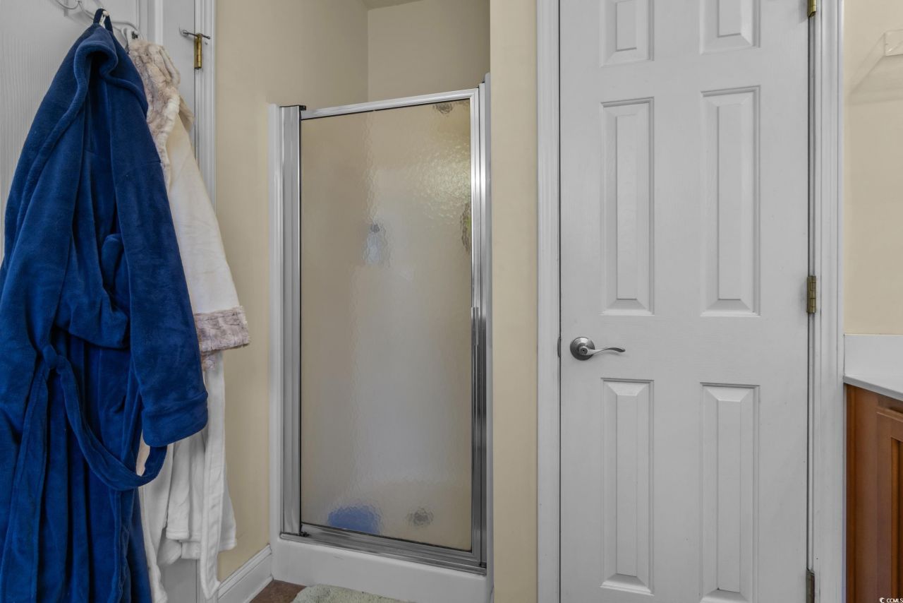 2058 N Berwick Dr. Photo 27