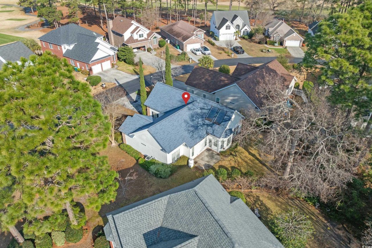 2058 N Berwick Dr. Photo 3