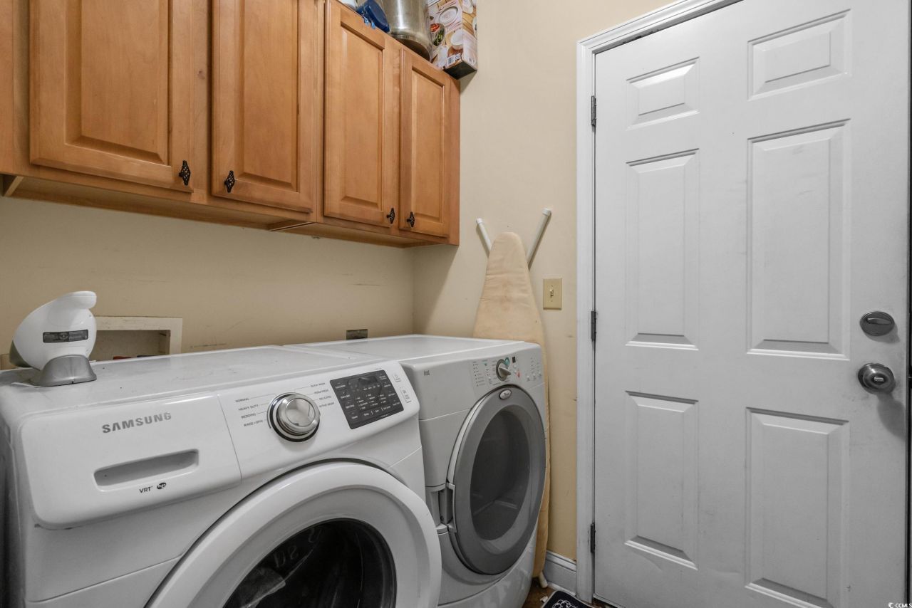 2058 N Berwick Dr. Photo 30