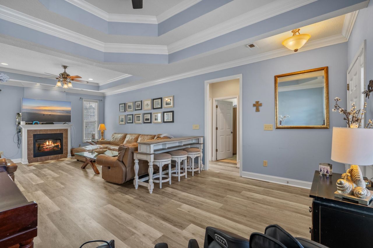 2058 N Berwick Dr. Photo 43