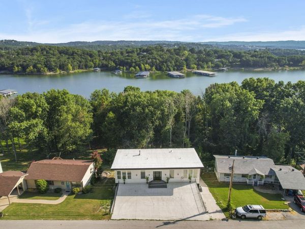 139 Cherokee Drive, Kimberling City, MO 65686