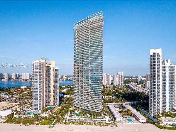 18975 Collins Ave, Unit 1104, Sunny Isles Beach, FL 33160