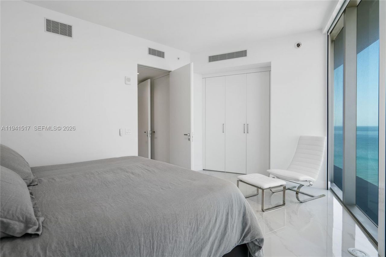 18975 Collins Ave, Unit 1104, Sunny Isles Beach, FL 33160 Photo