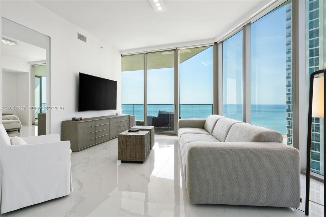 18975 Collins Ave, Unit 1104, Sunny Isles Beach, FL 33160 Photo