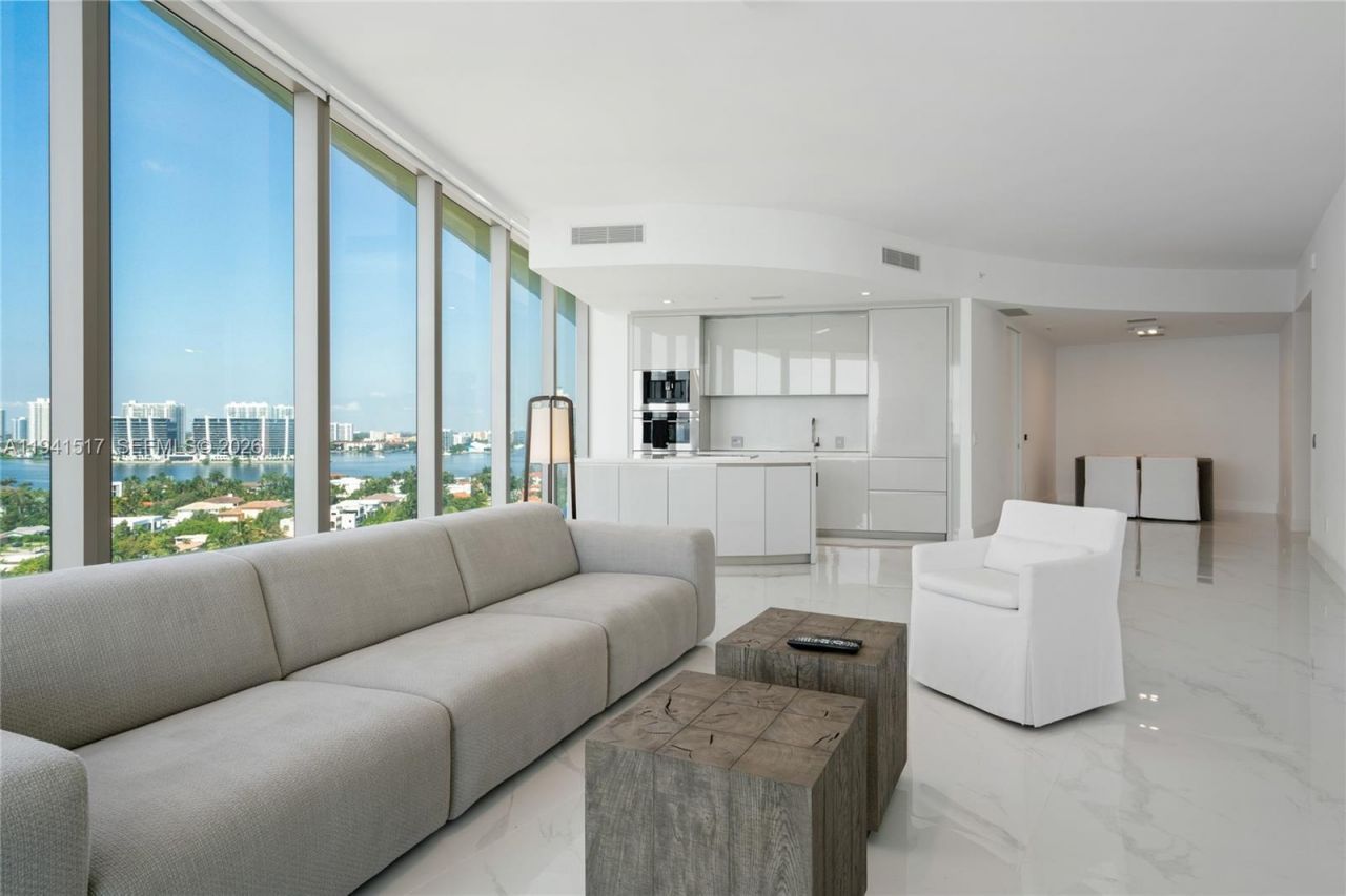 18975 Collins Ave, Unit 1104, Sunny Isles Beach, FL 33160 Photo