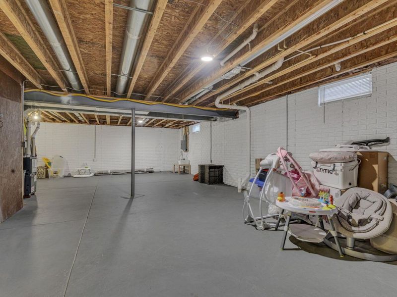 146 Poe Avenue, Lithopolis, OH 43136 Photo 32