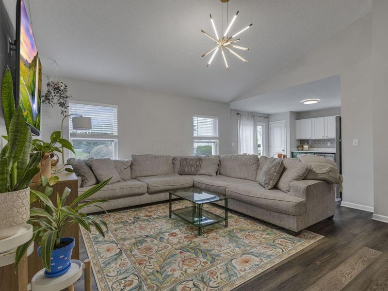 146 Poe Avenue, Lithopolis, OH 43136 Photo 6