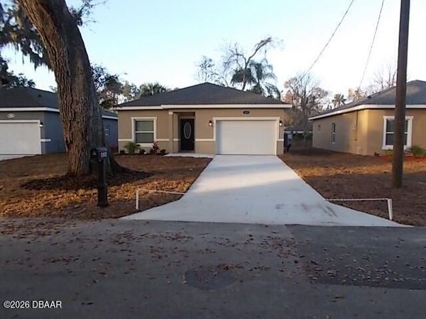 824 Valencia Avenue, Daytona Beach, FL 32114