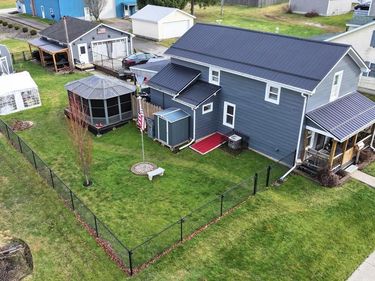 45 Maple St, Lexington, OH 44904