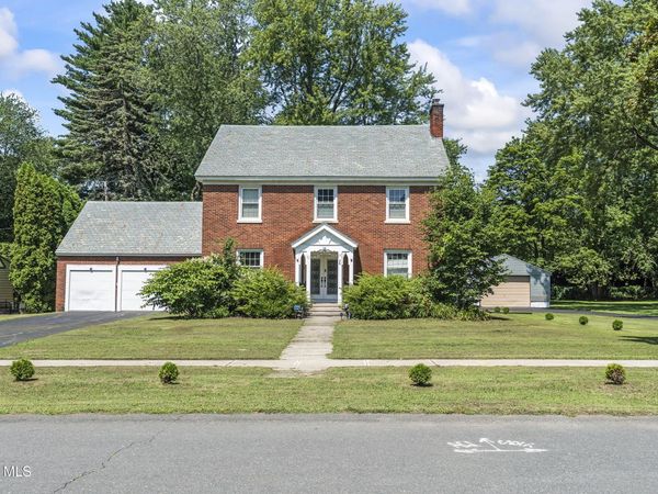 28 Tudor Road, Albany, NY 12203