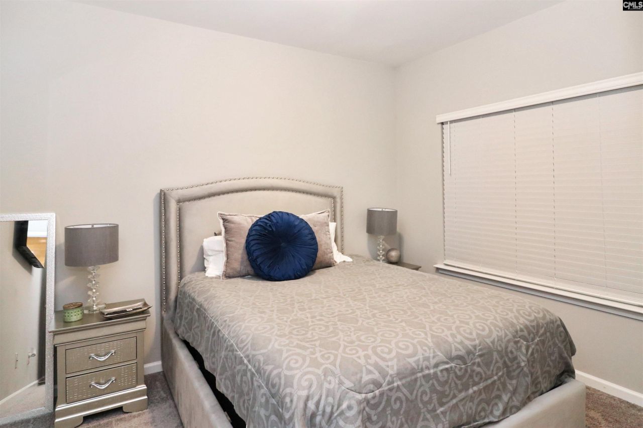 700 Bell Flower Lane  Photo 10