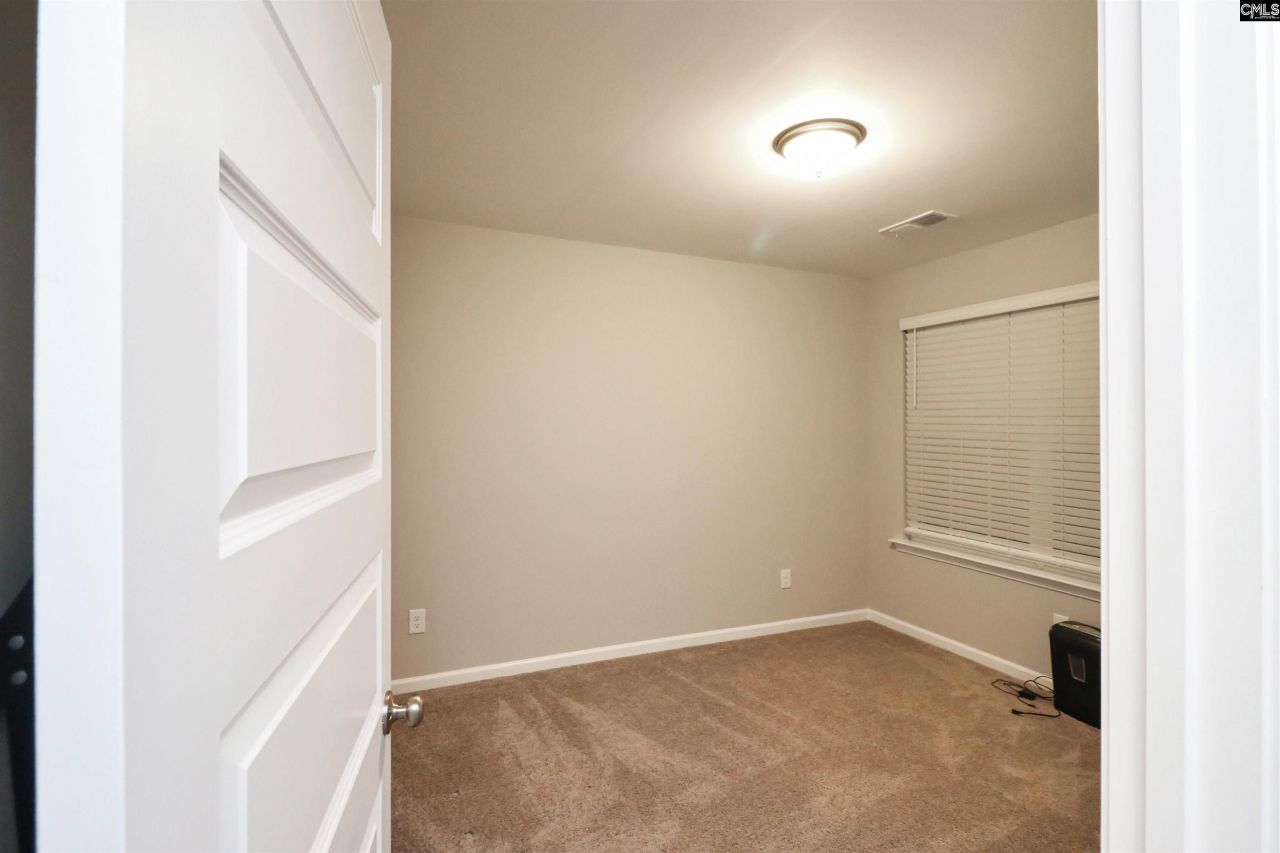 700 Bell Flower Lane  Photo 16