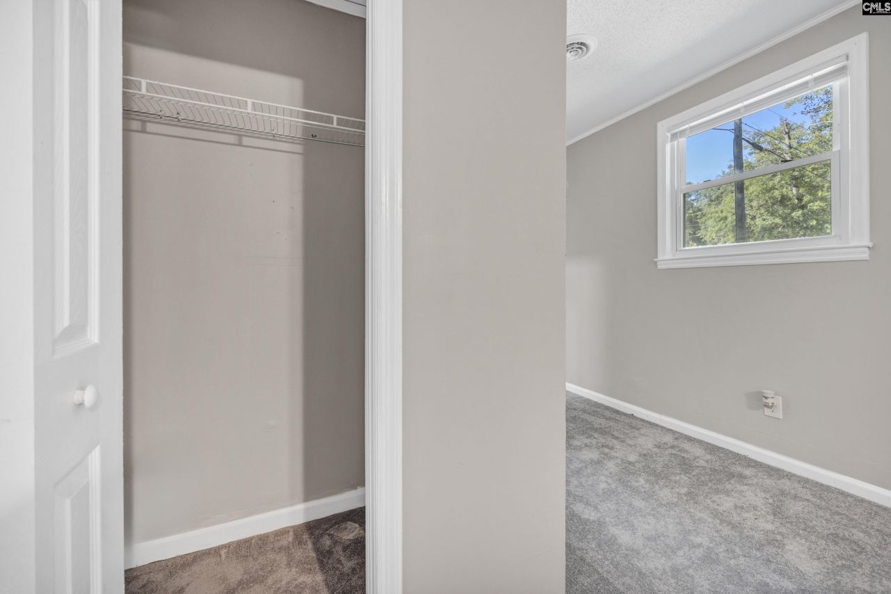 4620 Bonnie Forest Boulevard Photo 31