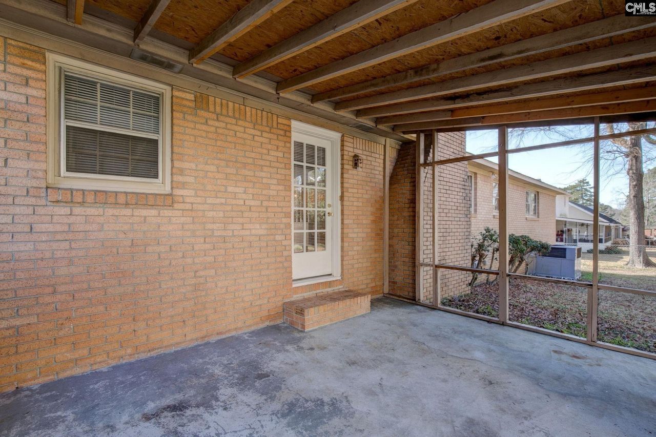 106 Ashbourne Road  Photo 30