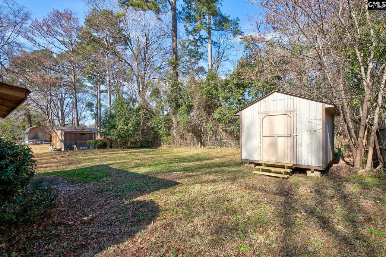 106 Ashbourne Road  Photo 31