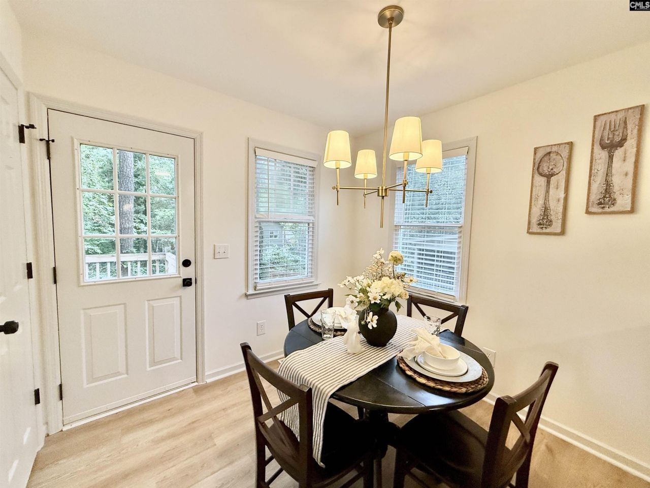 101 E Sparrowood Run Photo 15