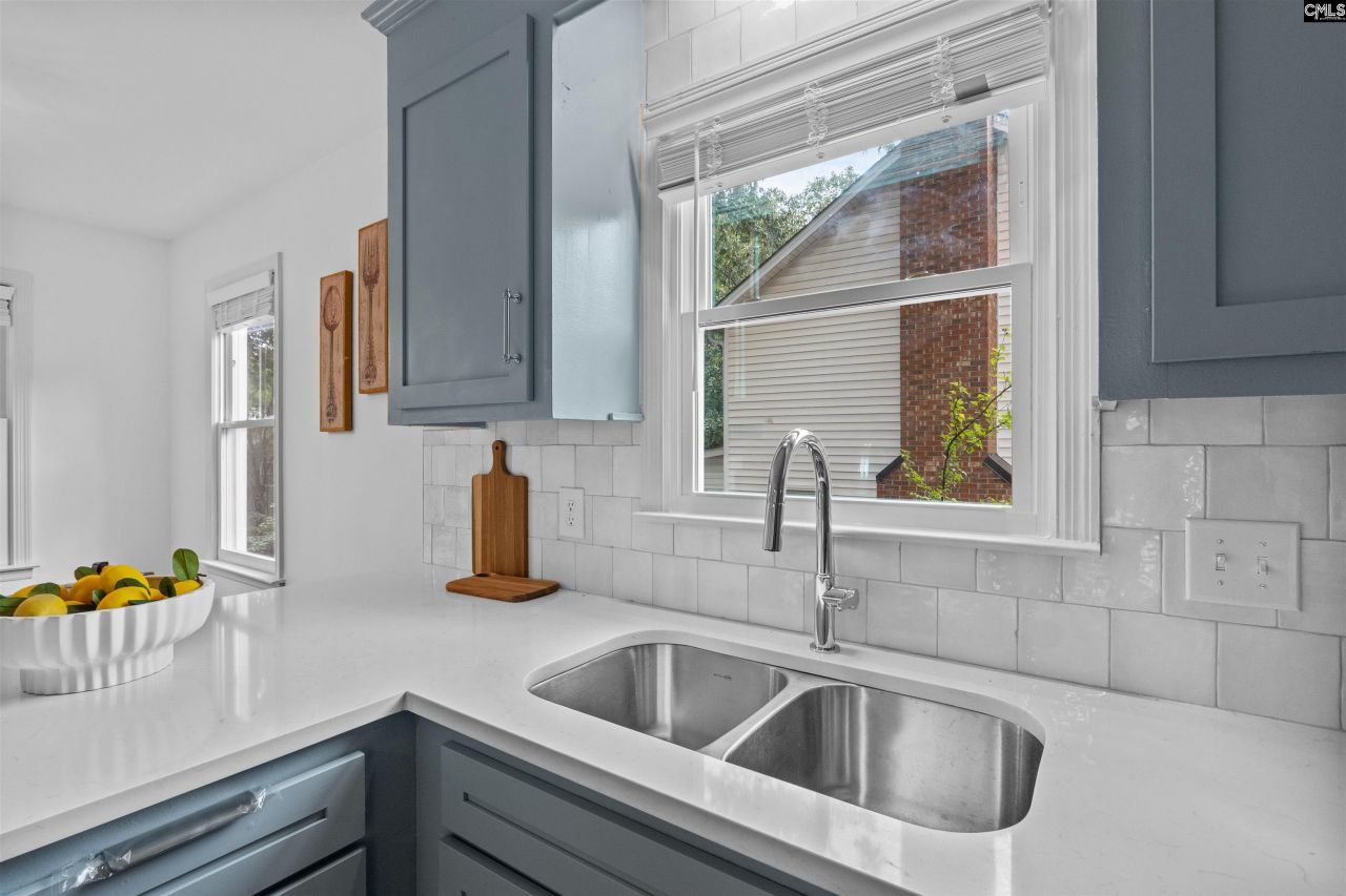 101 E Sparrowood Run Photo 18