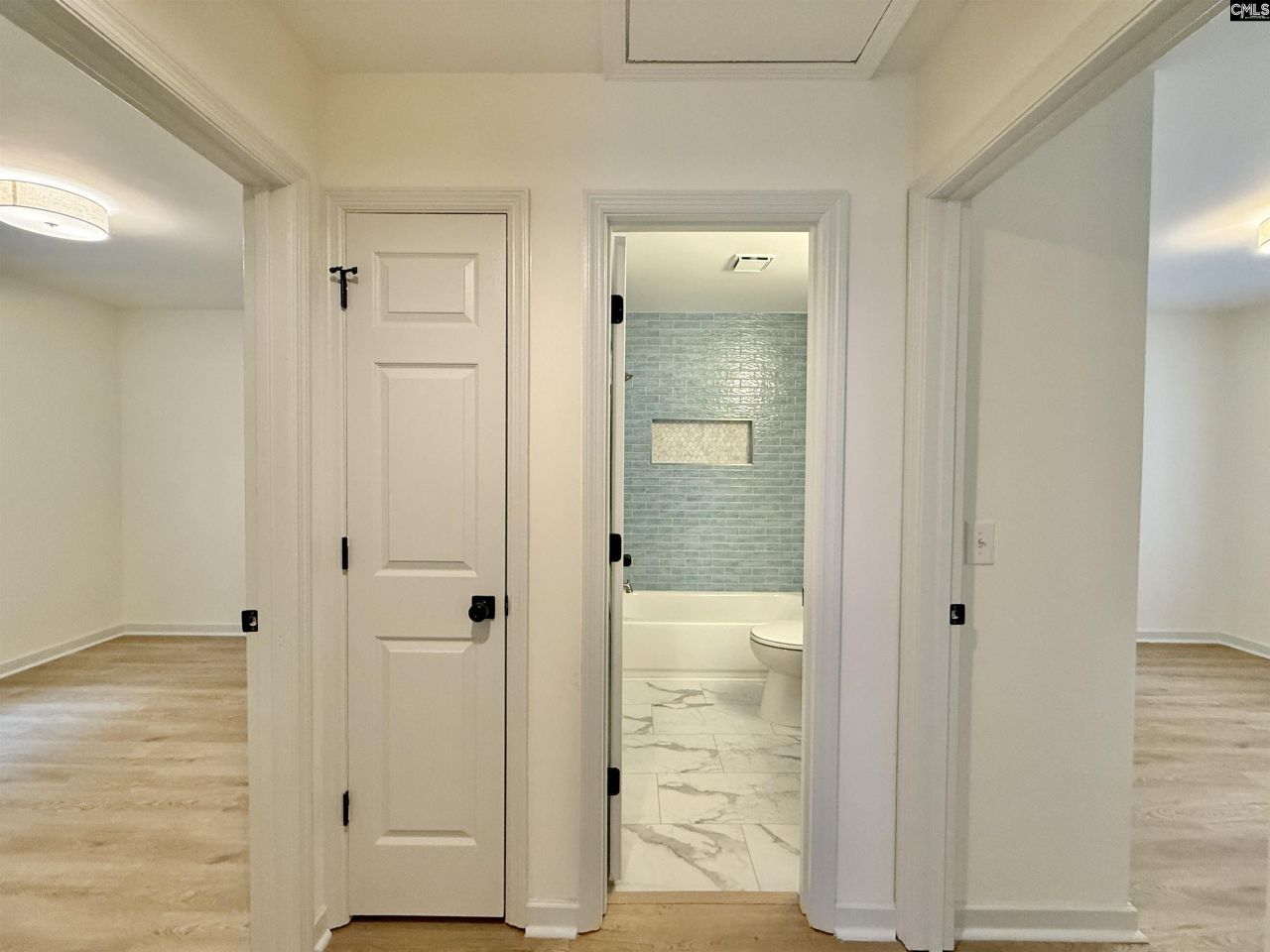 101 E Sparrowood Run Photo 38