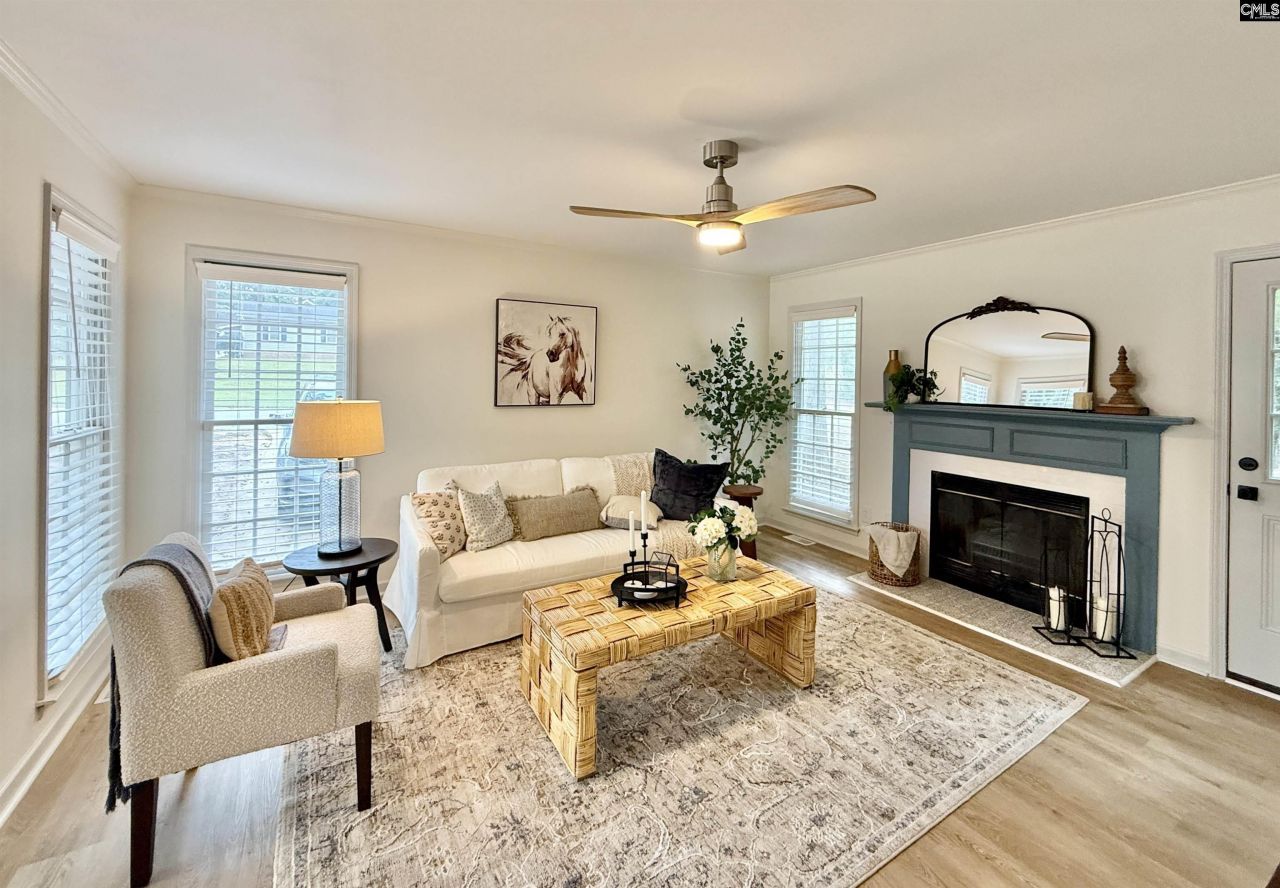 101 E Sparrowood Run Photo 7