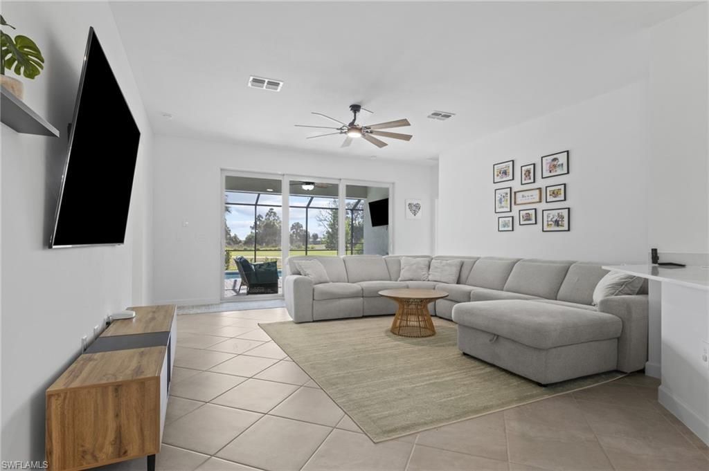 9341 Aqua Overlook Ct, Lehigh Acres, FL 33936 Photo