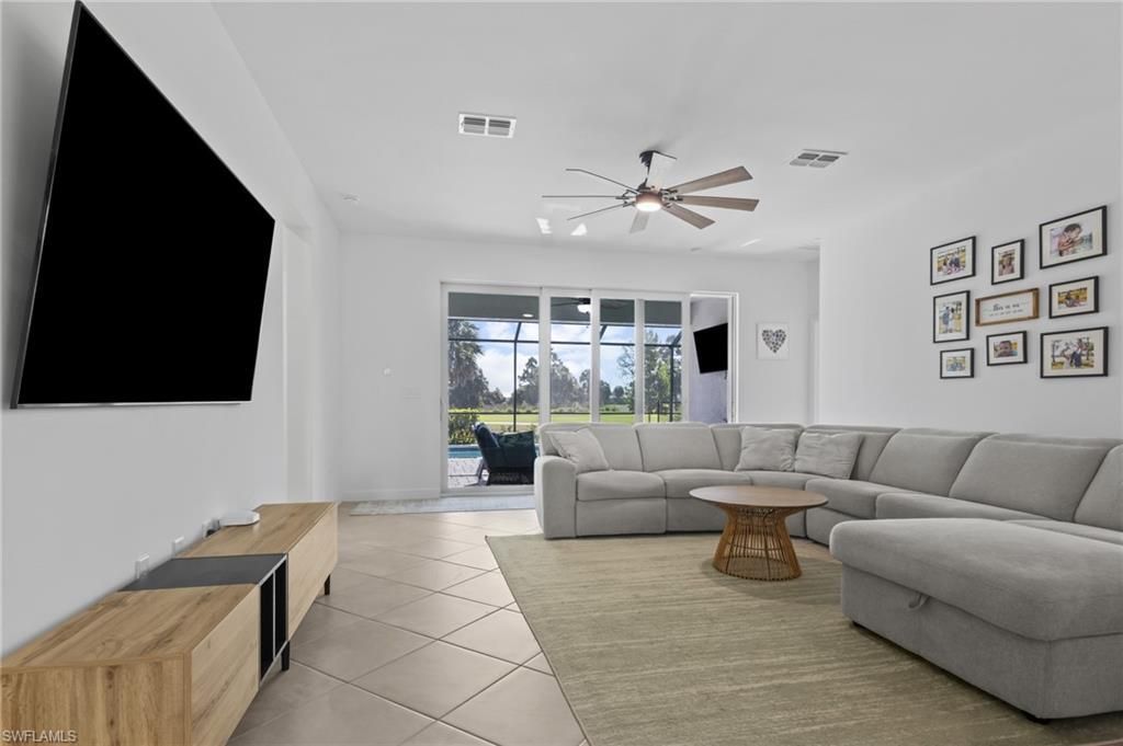 9341 Aqua Overlook Ct, Lehigh Acres, FL 33936 Photo