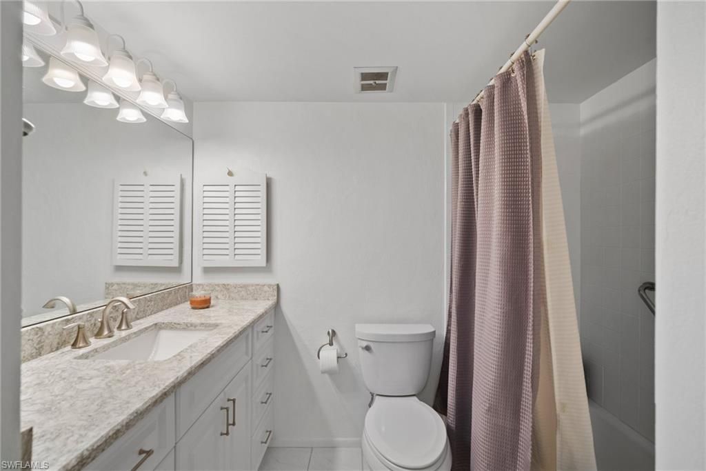 6102 Augusta Dr, Unit 302, Fort Myers, FL 33907 Photo