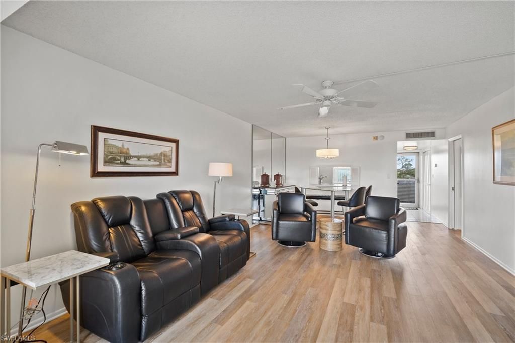 6102 Augusta Dr, Unit 302, Fort Myers, FL 33907 Photo