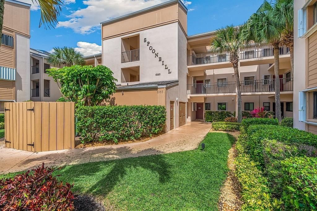 6165 S Mirror Lake Drive, Unit 106, Sebastian, FL 32958 Photo