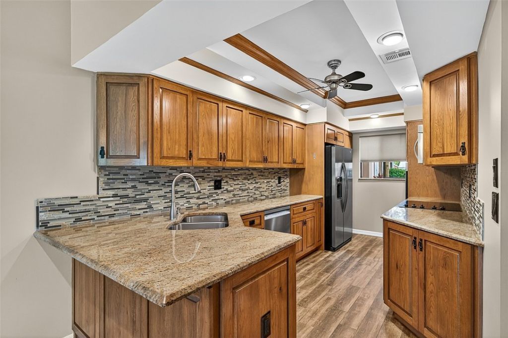 6165 S Mirror Lake Drive, Unit 106, Sebastian, FL 32958 Photo