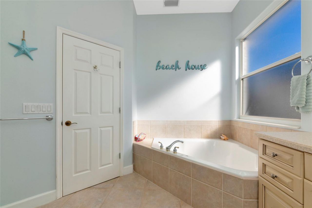 201 Americas Cup Boulevard, Bradenton, FL 34208 Photo