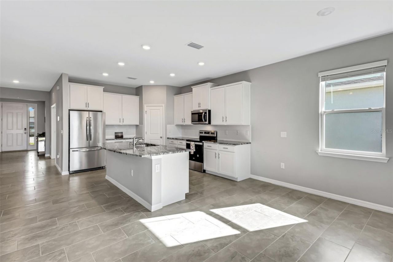 5625 Soft Skies Drive, Sarasota, FL 34238 Photo